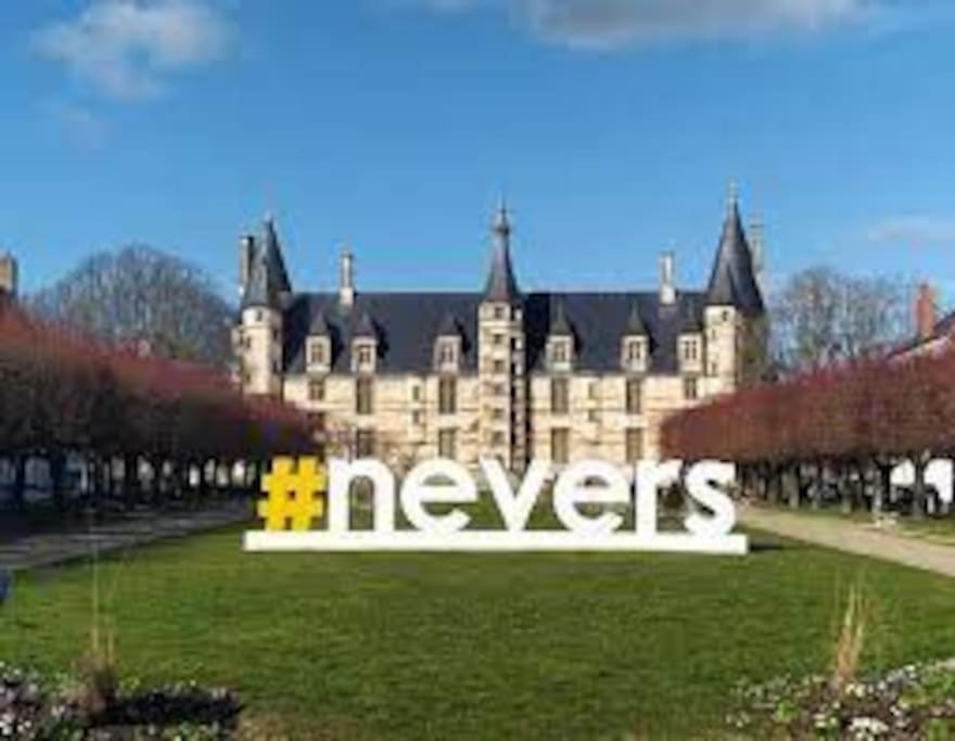 Nevers, Appartement De Standing Proche De La Gare Exterior foto